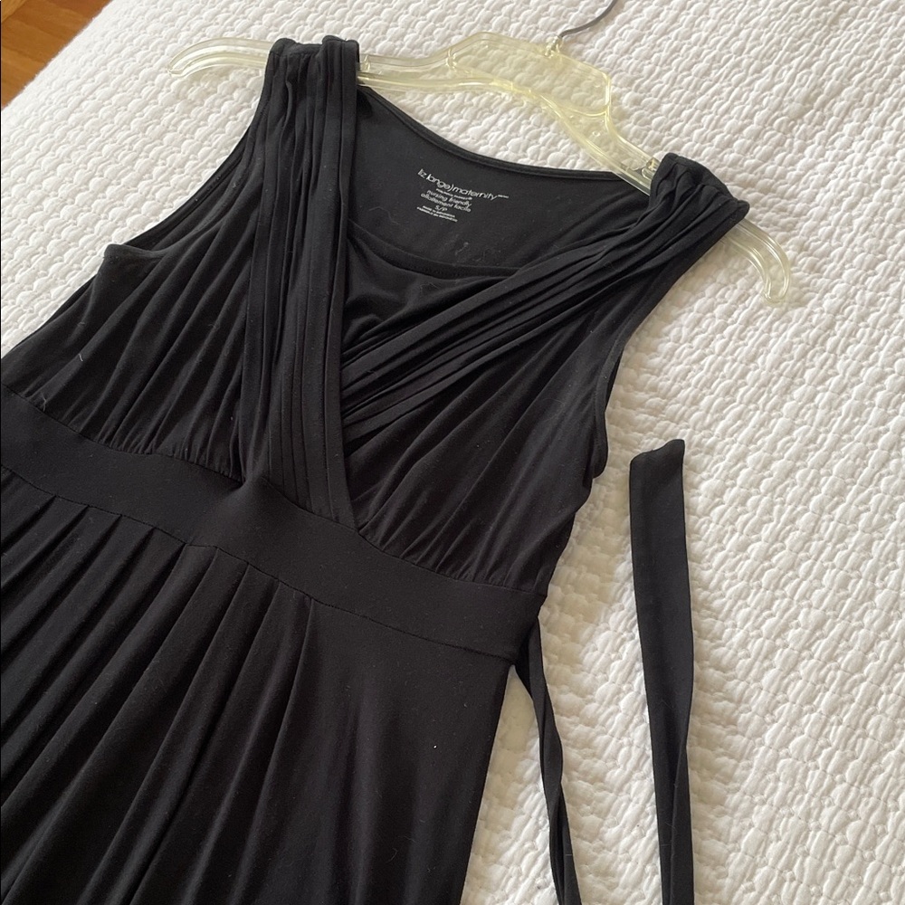 Liz Lange Black Midi Maternity and Nursing Dress. Size Small.